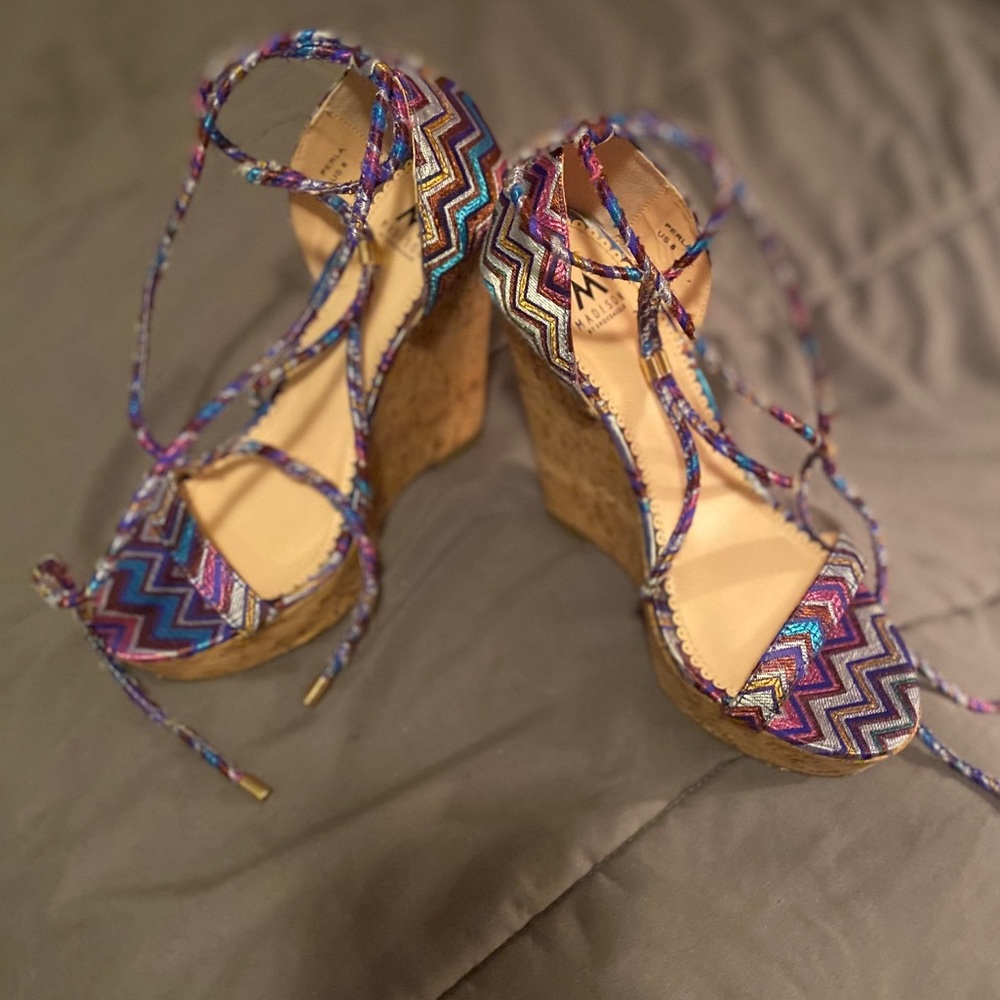 Women’s multi color wedge